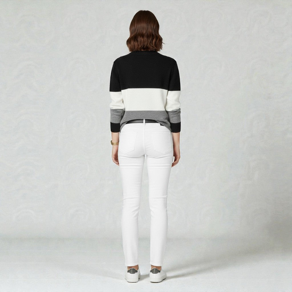 Knit Sweater with Modern Pattern and Feminine Fit