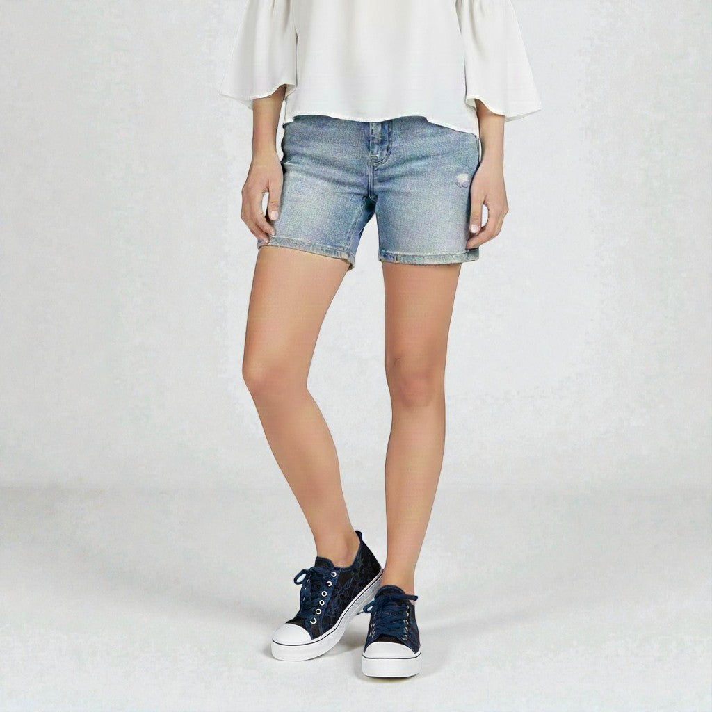 Low Top Sneakers