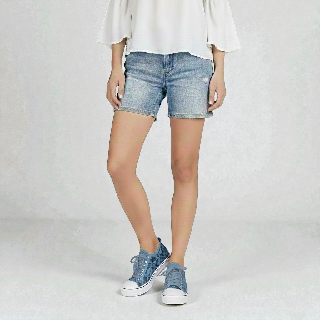 Low Top Sneakers